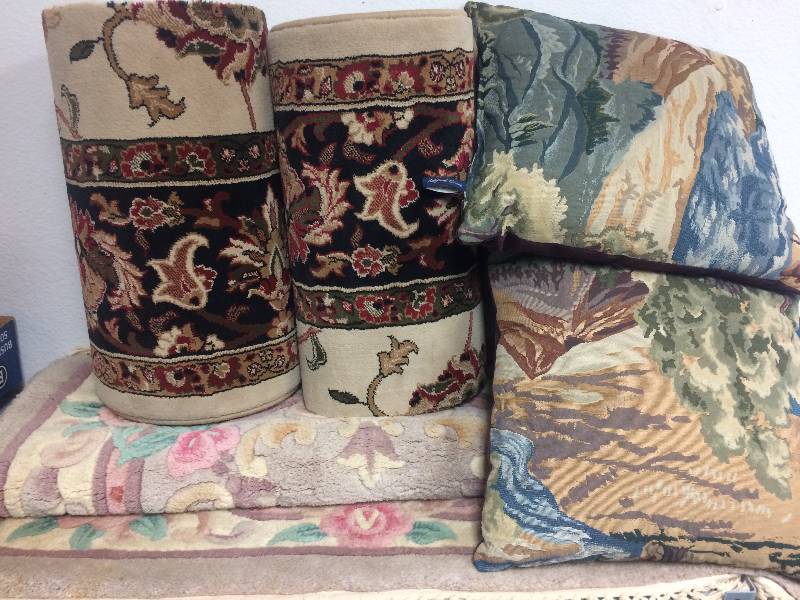 lot 27 image: Rugs and Pillows