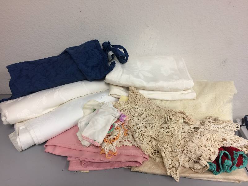 lot 28 image: Assorted Table Clothes