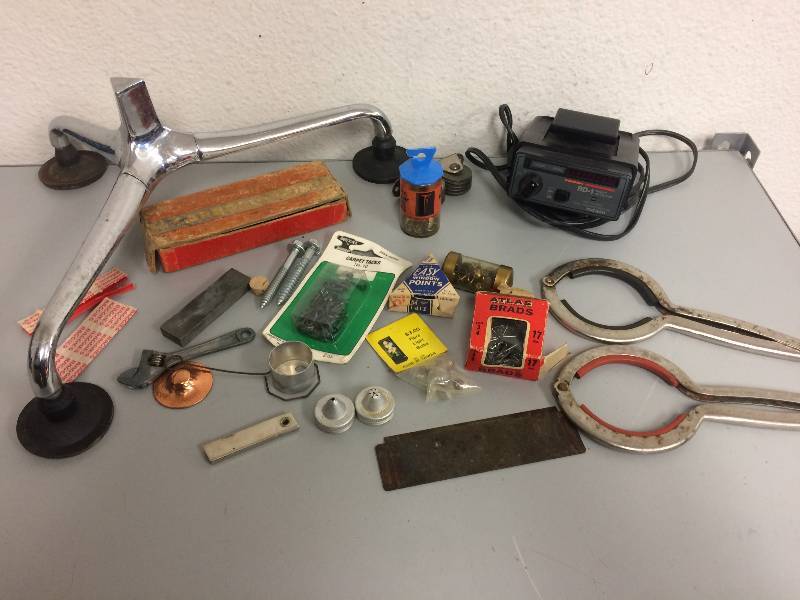 lot 35 image: Vintage Junk Drawer Contents