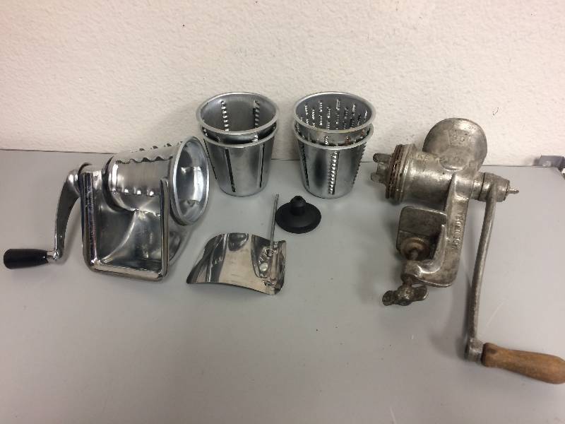 lot 36 image: Vintage Salad Master and Meat Grinder