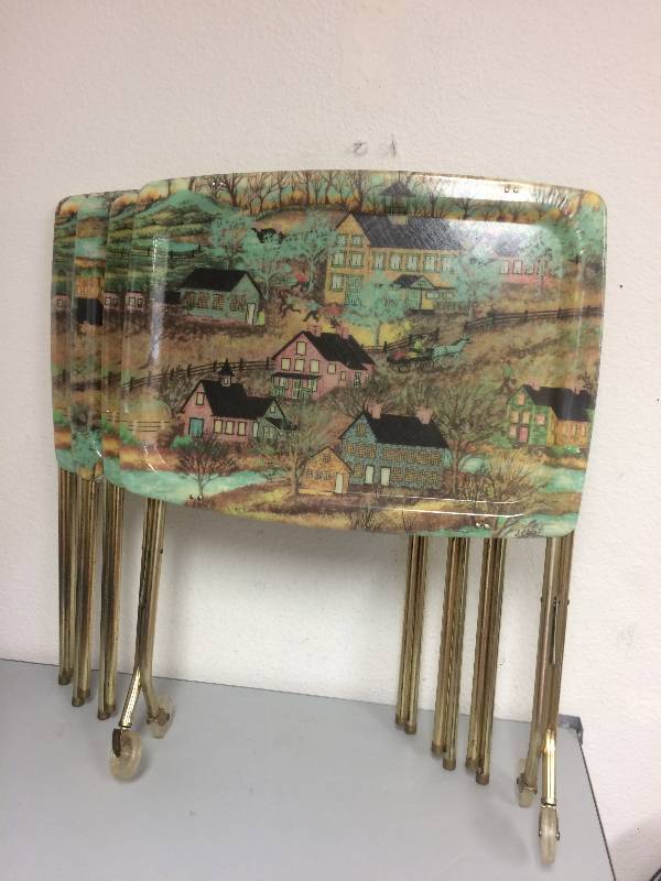 lot 42 image: Vintage TV Trays