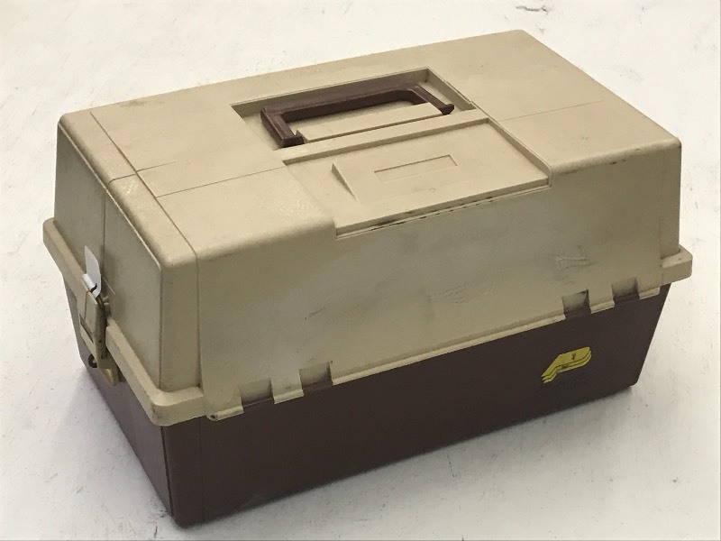 Plano 8606 Fold-Out Plastic Tackle ...