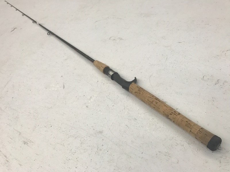 Like New Berkley Lightning Rod 66...