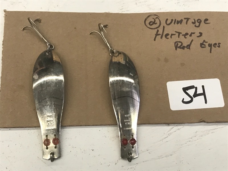 (2) Vintage Herters Red Eye Spoon L...