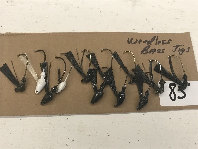 (12) Weedless Bass Jigs ...