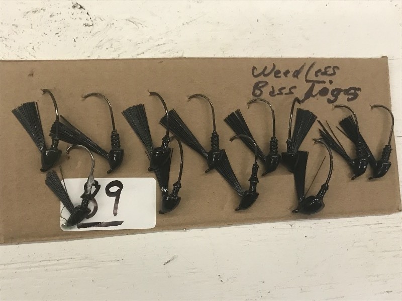 (12) Weedless Bass Jigs ...