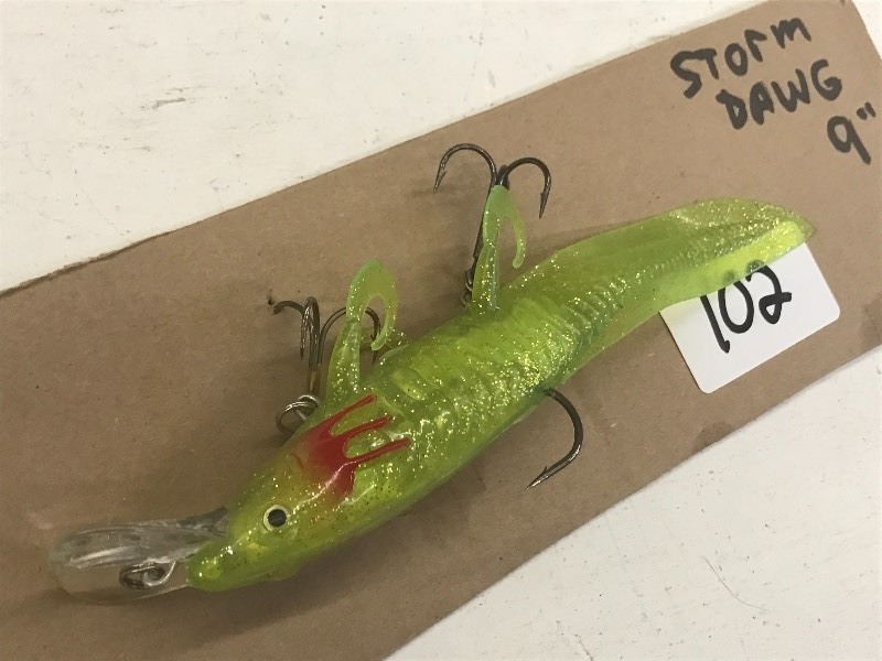 9 Storm Dawg Muskie Lure ...