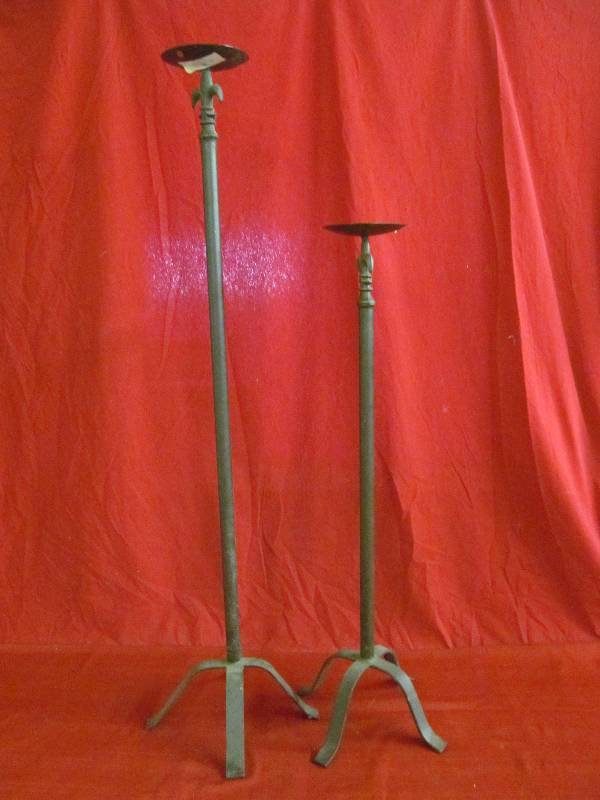 lot 13 image: Home Interior candle stands