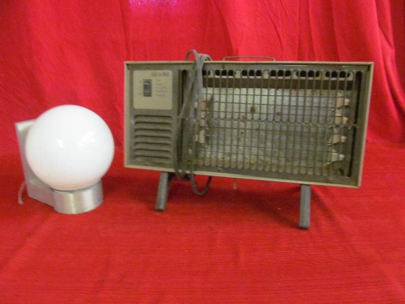 lot 15 image: Sears heater ,yard light globe