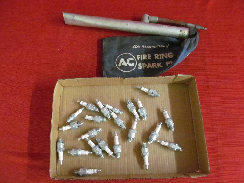 lot 22 image: vintage parts cleaner, Champion spark plugs