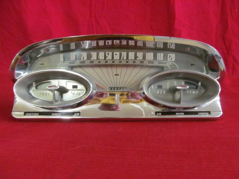 lot 32 image: vintage speedometer