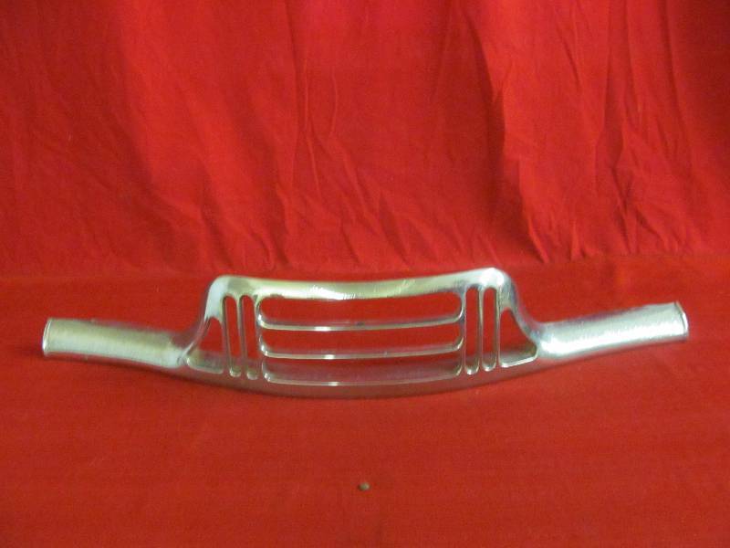 lot 38 image: vintage KaiserFrazer emblem