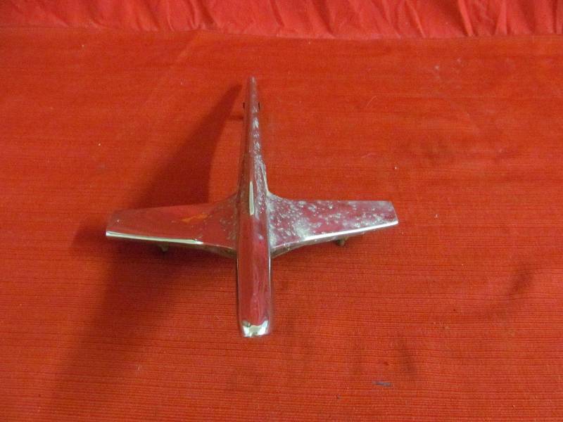 lot 52 image: vintage hood ornament