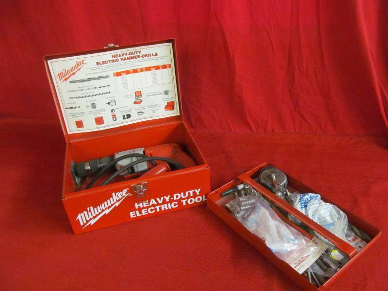 lot 67 image: Milwaukee hammer drill