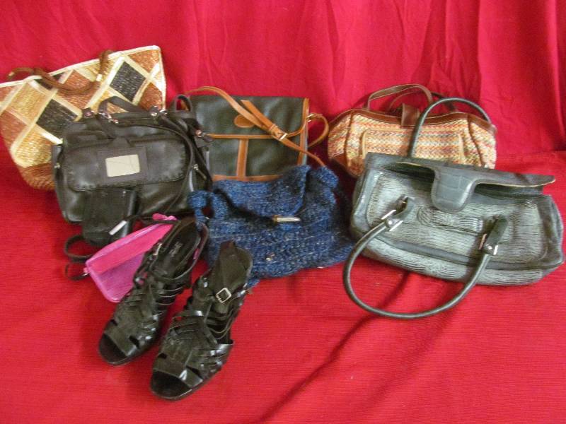 lot 91 image: handbags