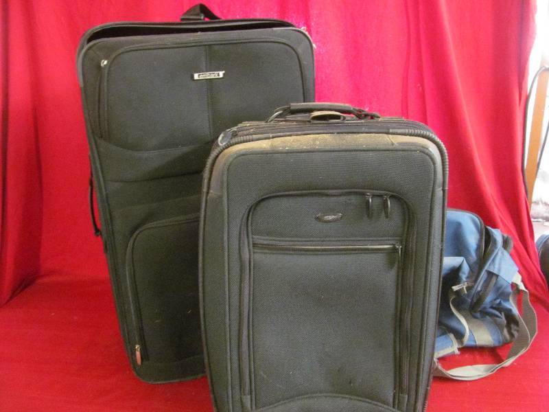 lot 107 image: luggage