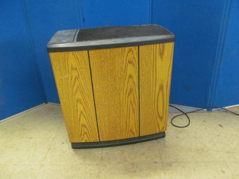 lot 129 image: Bemis humidifier