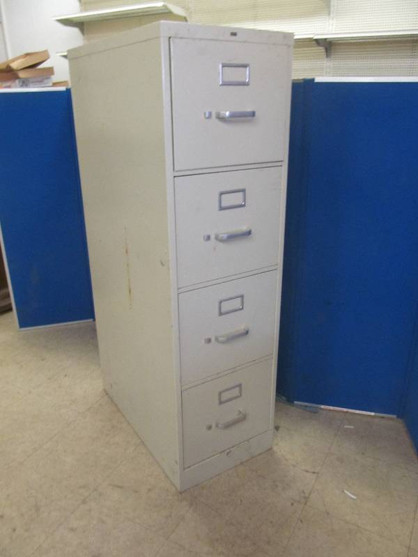 lot 131 image: Hon file cabinet