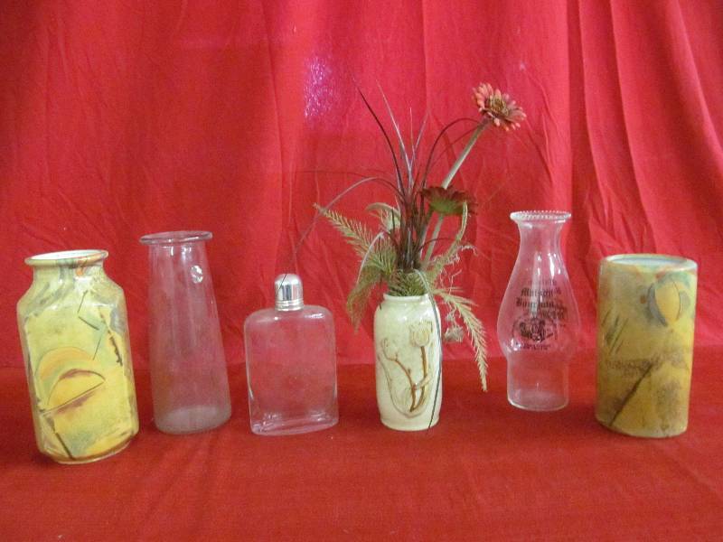 lot 142 image: vase, bottle
