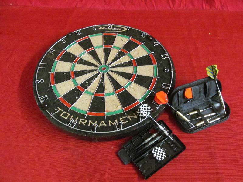lot 143 image: Dart tournament boar