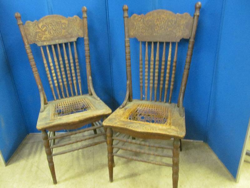 lot 171 image: vintage dining chairs