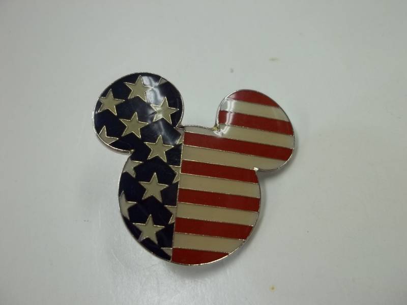 2001 Mickey Mouse 911 Tribute Pin