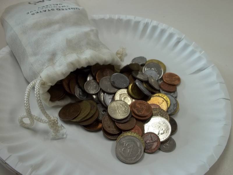 Approximately 2 Pounds of Assorted Foreign Coins
