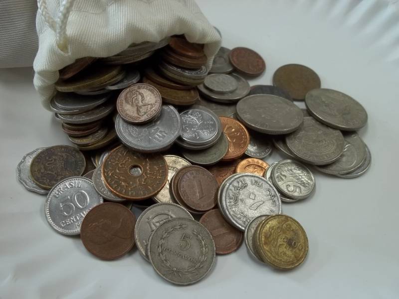 Approximately 2 Pounds of Assorted Foreign Coins