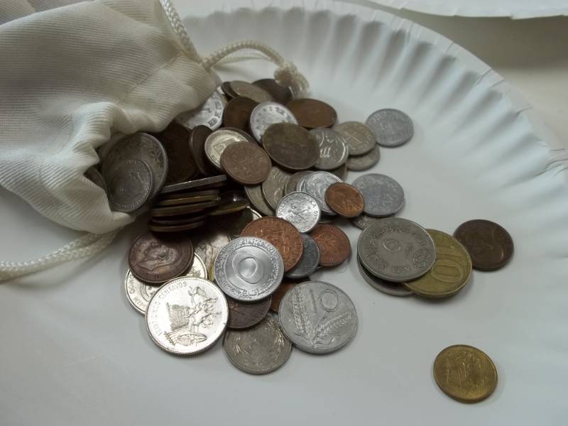 Approximately 2 Pounds of Assorted Foreign Coins