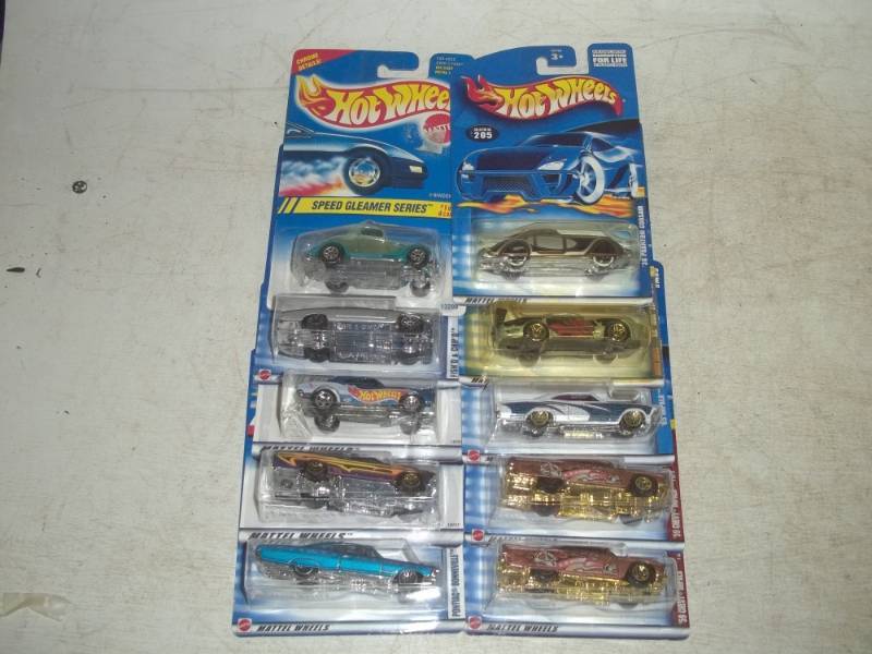 10 Hotwheels Cars