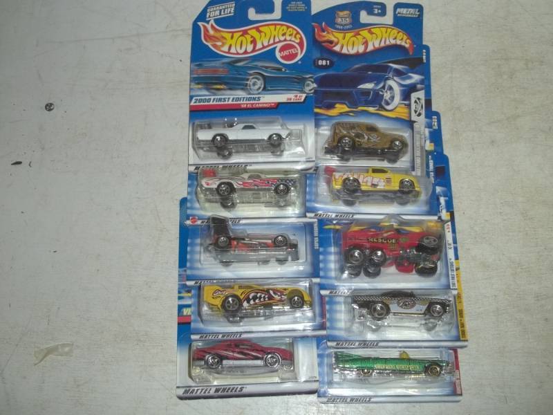 10 Hotwheels Cars