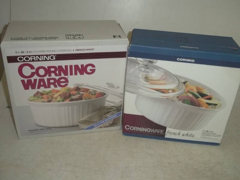 Pair of Corning Ware in box