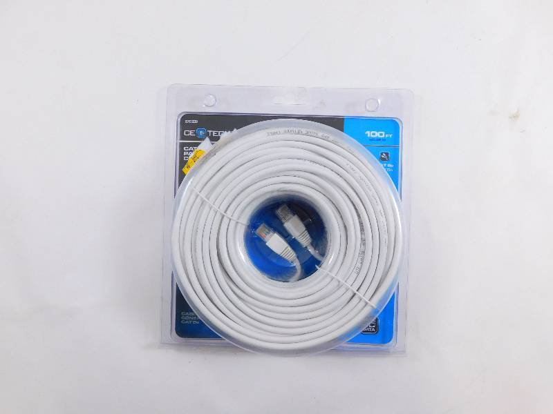 100 CAT5e Cord - New