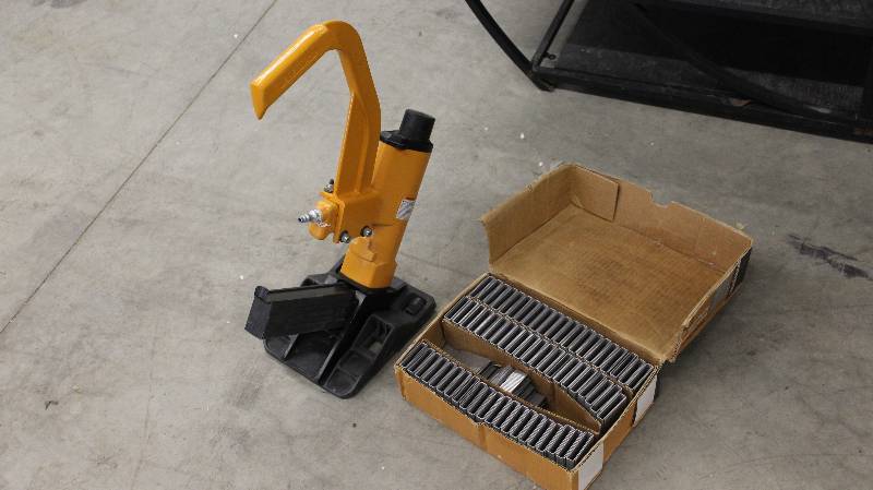 Bostich Stapler & Staples