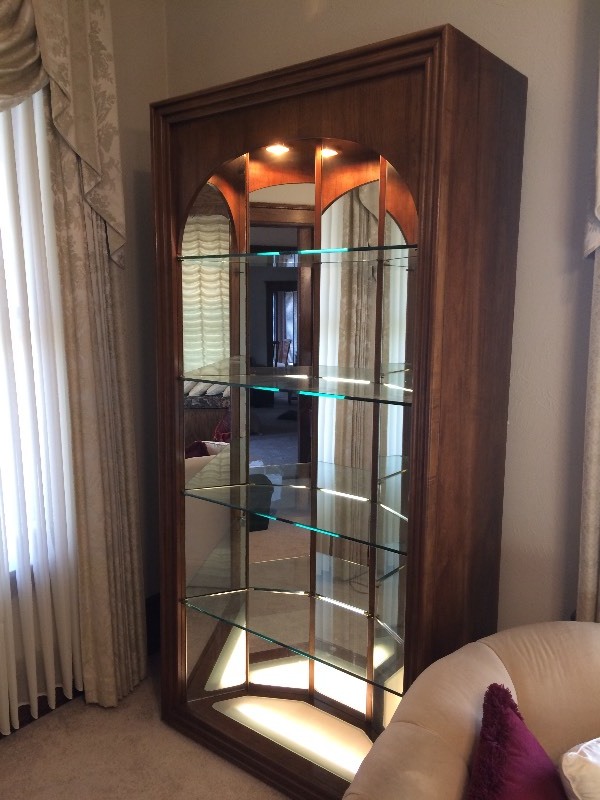 Lighted Display  Curio  Collectibles Case