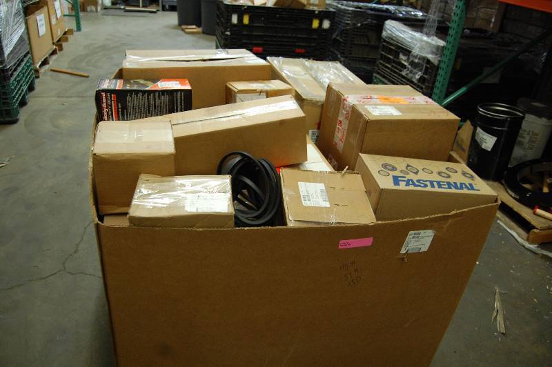 RESELLERS-Full Pallet of V-Belts-Mixed Sizes