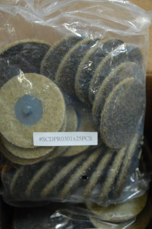 3 Brown Coarse Non-Woven Type 3 Quick Change Surface Conditioning Disc