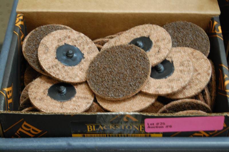 3 Brown Coarse Non-Woven Type 3 Quick Change Surface Conditioning Disc