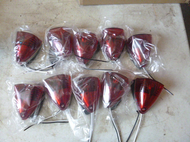 10 Clearance Lights