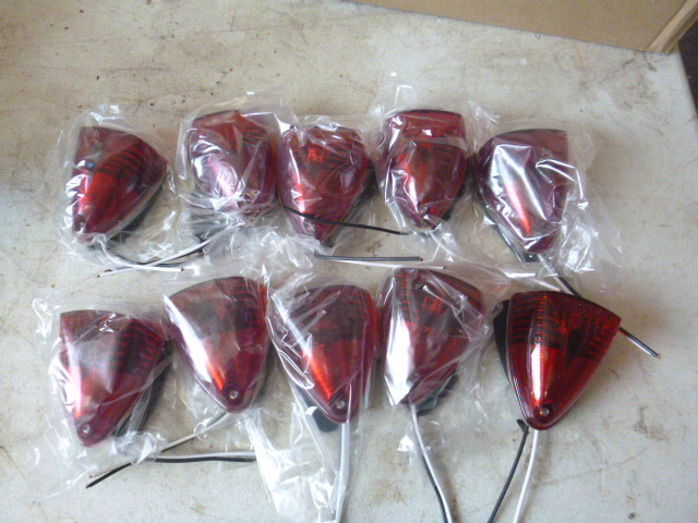 10 Clearance Lights