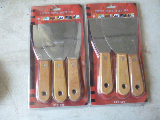 2 Packs of PTC Putty Knives