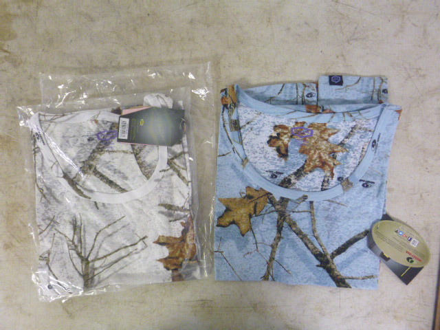 2 Mossy Oak Under Shirts