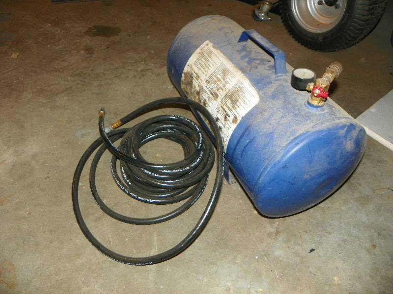 lot 120 image: Air Tank and hose