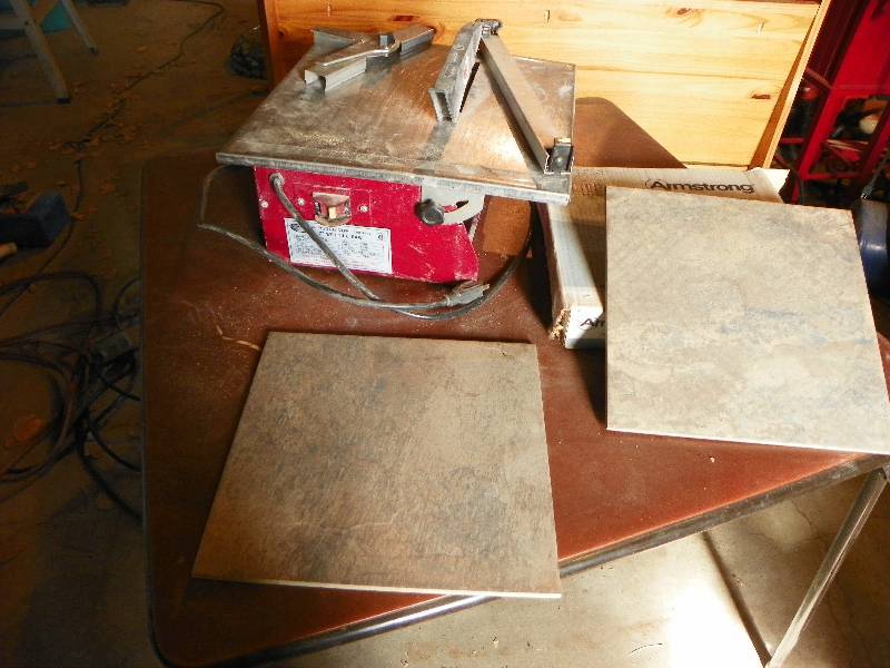 lot 176 image: Armstrong tiles and  7 Bench Top tile saw