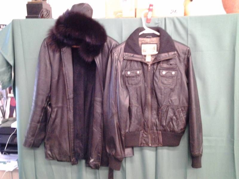 Ruff Hewn Ladies Leather Jacket Size L & Ladies Fur Trimmed Leather Coat (Needs Zipper Work By Marvin Richards)