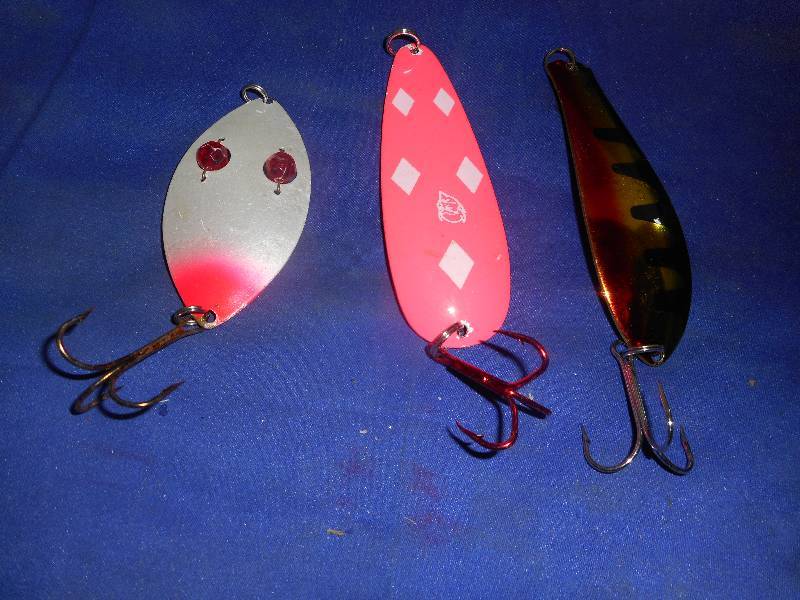 3 FISHING SPOONS