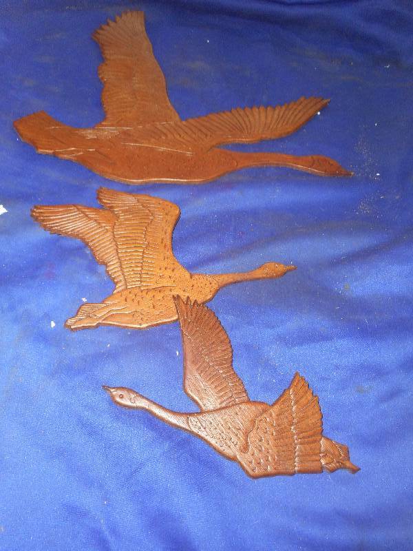 HAND CRAFTED WOODEN GEESE