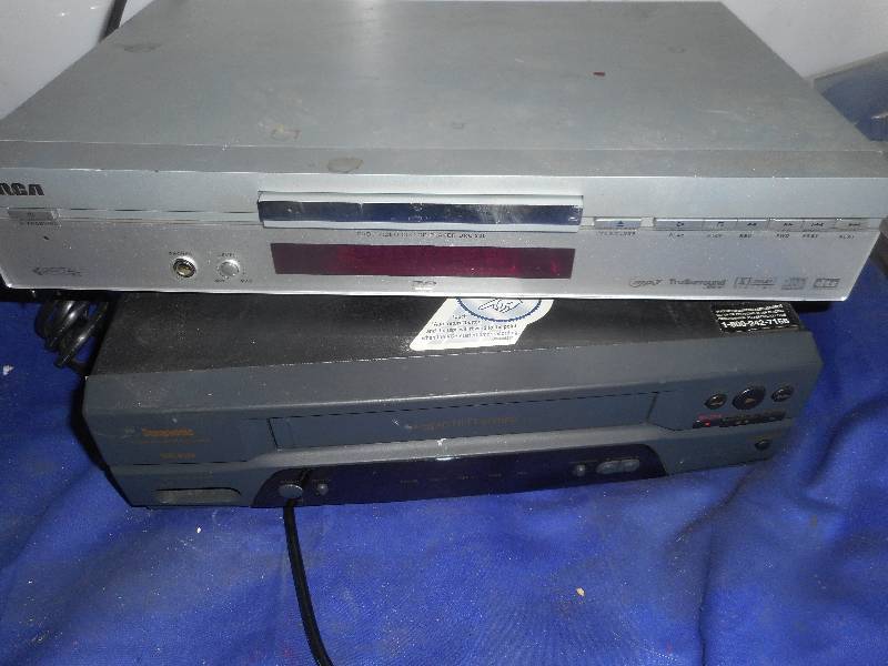 RCA DVD PLAYER AND PANASONIC VHS PLAYER