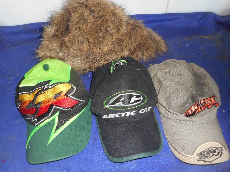 3 ARTIC CAT HATS AND 1 FUR
