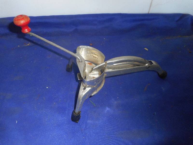 ANTIQUE 2 INCH MOULI